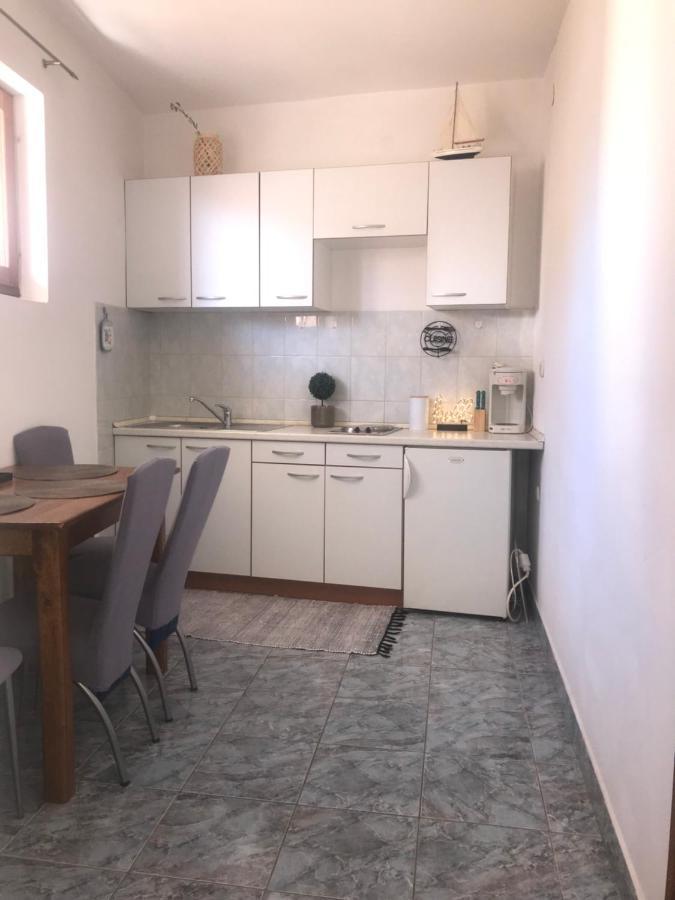 Apartmani Meri เยเซรา ภายนอก รูปภาพ
