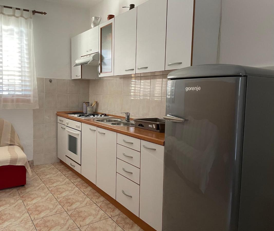 Apartmani Meri เยเซรา ภายนอก รูปภาพ
