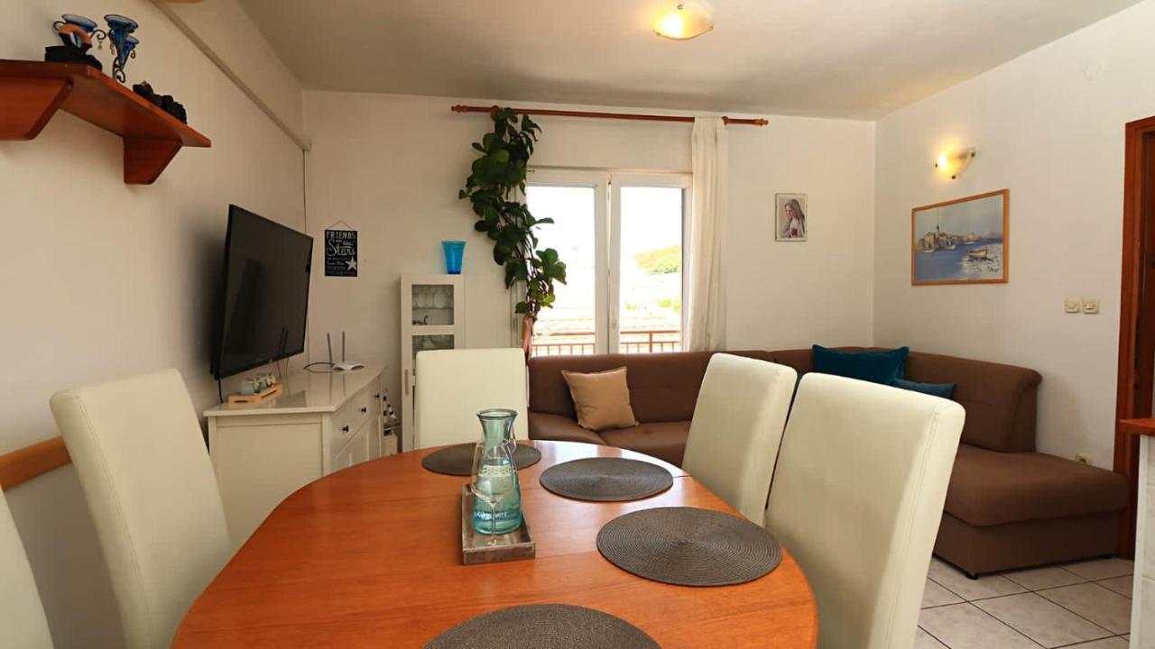 Apartmani Meri เยเซรา ภายนอก รูปภาพ