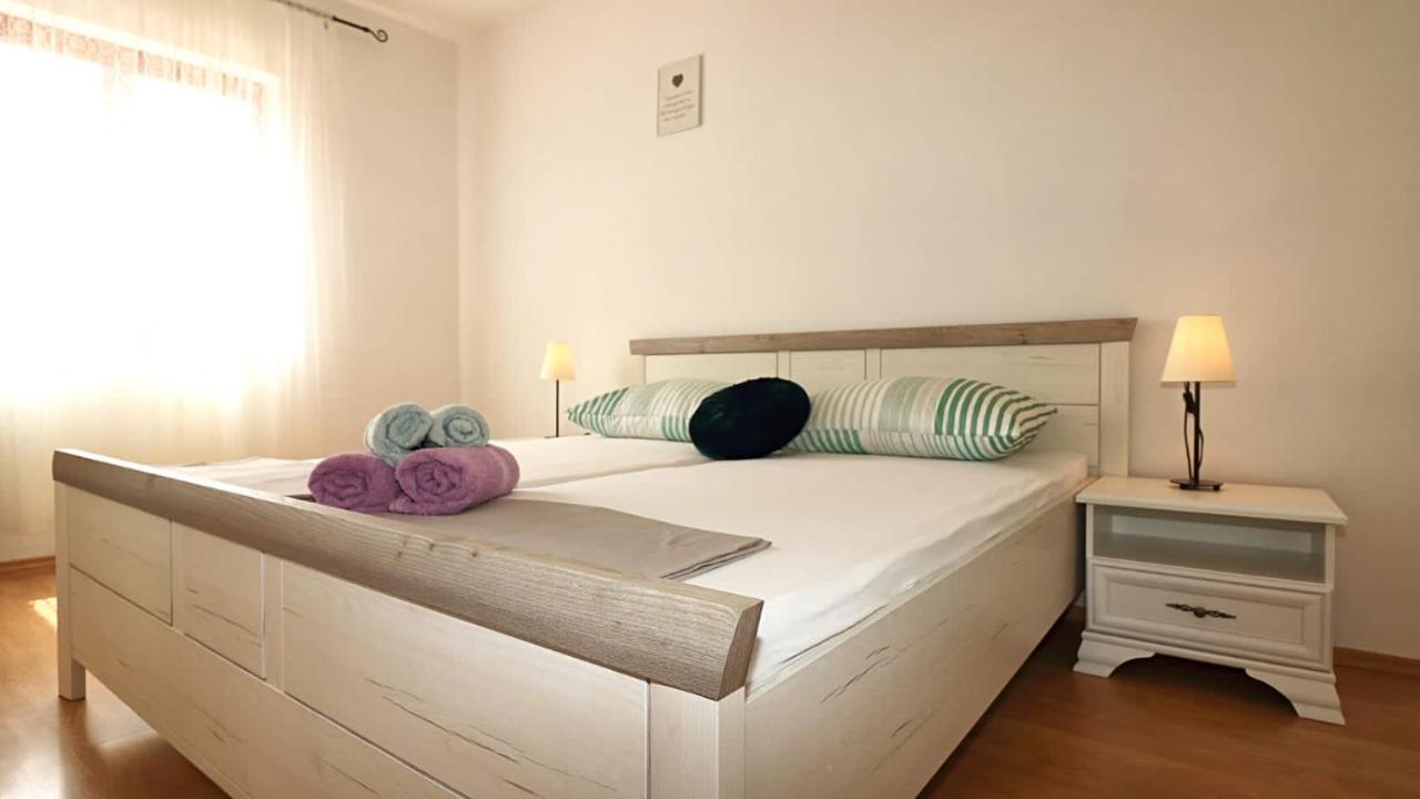 Apartmani Meri เยเซรา ภายนอก รูปภาพ