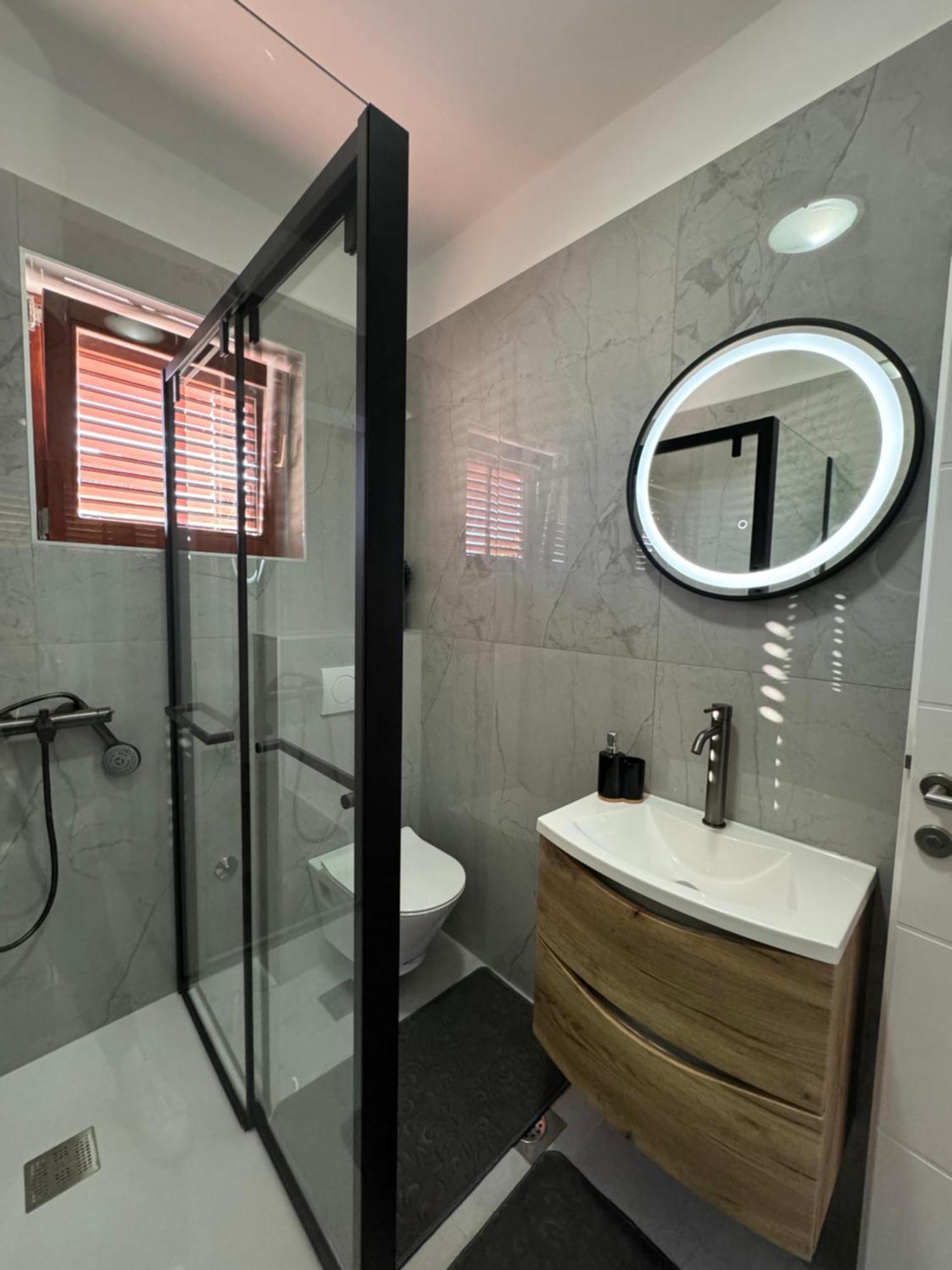 Apartmani Meri เยเซรา ภายนอก รูปภาพ